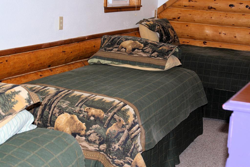 Bear Den Vacation Home Anchor Point Pokoj fotografie